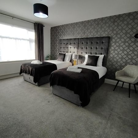 فيلا Sirius House - Sleeps 7, Driveway, Garden كرو المظهر الخارجي الصورة