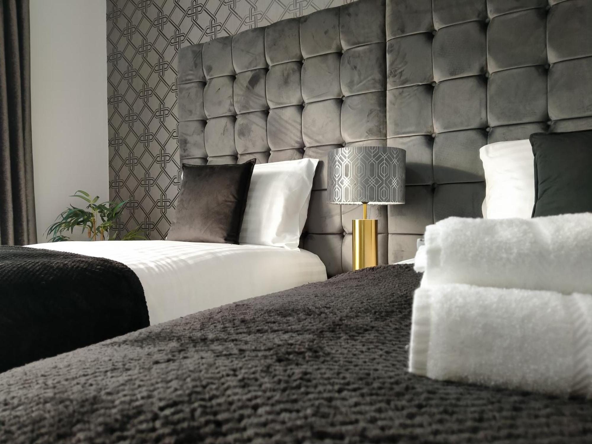 فيلا Sirius House - Sleeps 7, Driveway, Garden كرو المظهر الخارجي الصورة