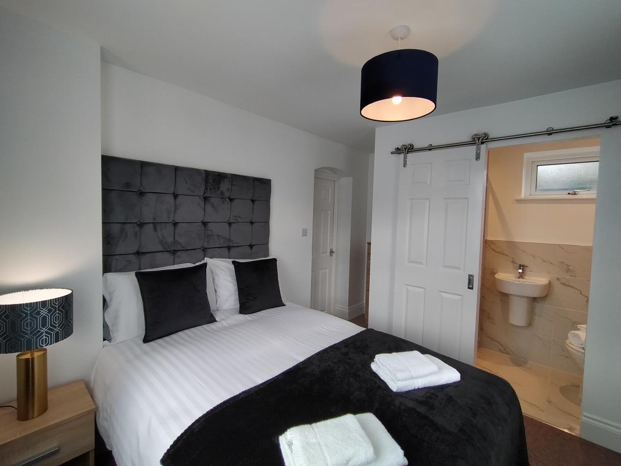 فيلا Sirius House - Sleeps 7, Driveway, Garden كرو المظهر الخارجي الصورة