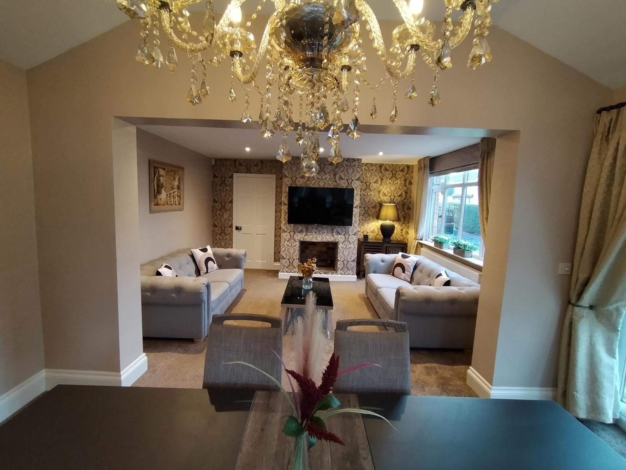 فيلا Sirius House - Sleeps 7, Driveway, Garden كرو المظهر الخارجي الصورة