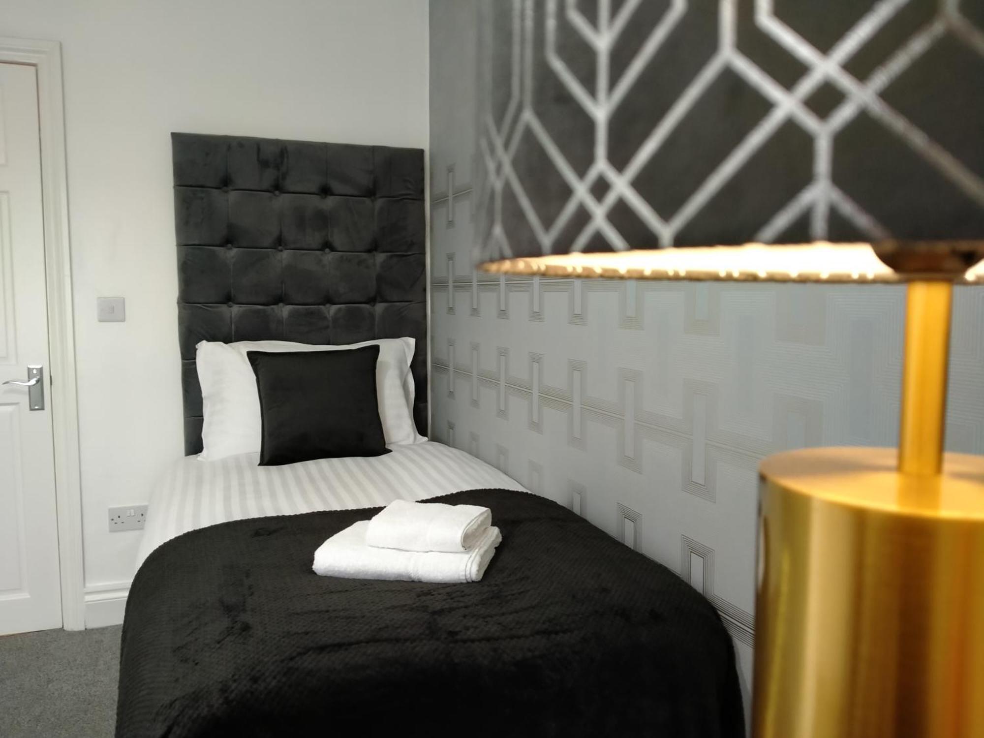 فيلا Sirius House - Sleeps 7, Driveway, Garden كرو المظهر الخارجي الصورة